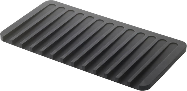 Yamazaki 7448 FLOW Abtropfmatte aus Silikon, schwarz, Silikon, minimalistisch, 38 x 20 x 1.2 cm, Sch