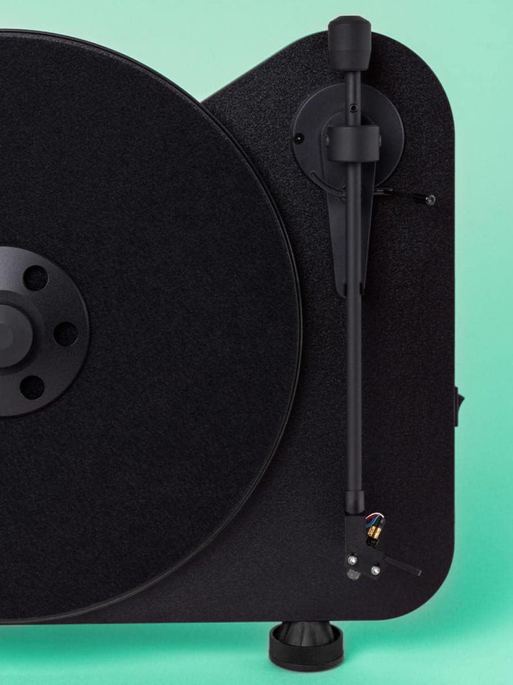 Pro-Ject VT-E R, Vertikaler Plug&Play Plattenspieler, Rechtshänder, Schwarz, Schwarz