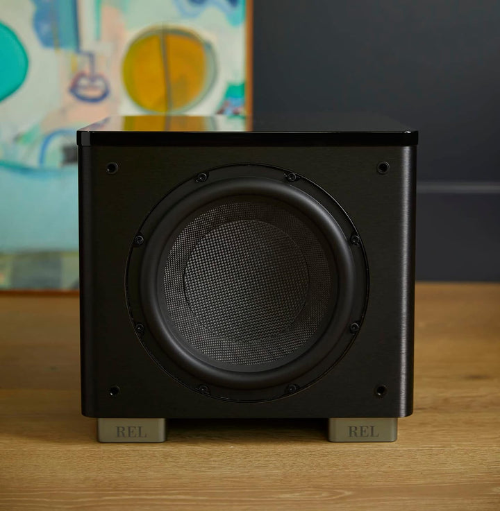 REL HT/1003 MKII 25,4 cm betriebener Subwoofer – kompaktes Design mit Class-D-Verstärker für tiefe B