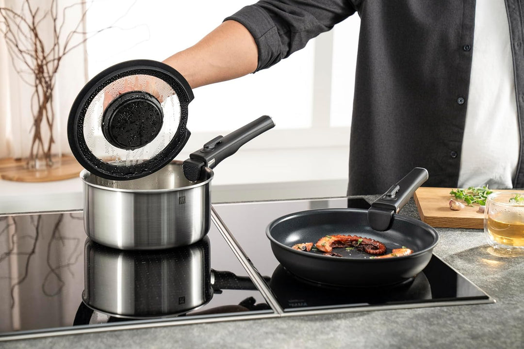 ZWILLING Unlock Kochtopfset 5-tlg (Kochtopf 20+16 cm, Griff, 2 Glasdeckel), Stapelbar, Abnehmbarer G