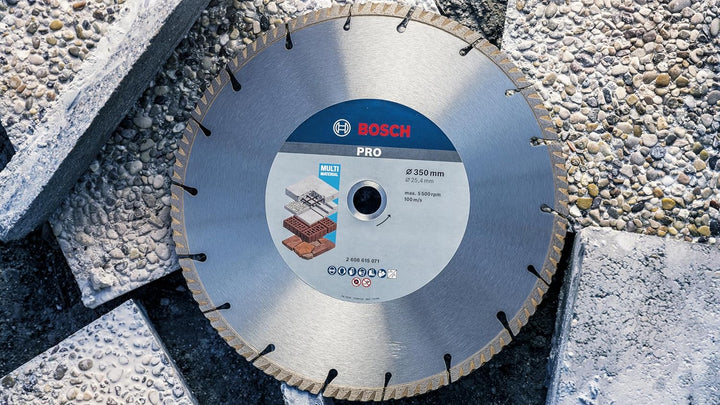 Bosch Professional Diamanttrennscheibe Standard for Universal (Beton und Mauerwerk, 300 x 25,40 mm,