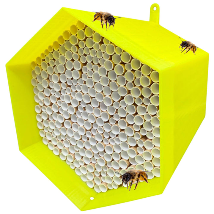 Wildbienen-Nisthilfe – absolut haltbar &amp; wetterfest. Insektenhotel mit 300 Nisthülsen. Hochwertiges