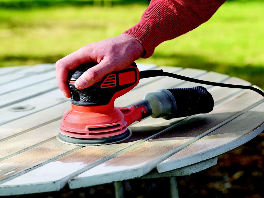 Black+Decker Exzenterschleifer (240W, mit integrierter Staubabsaugung, zum Schleifen/Polieren, werkz