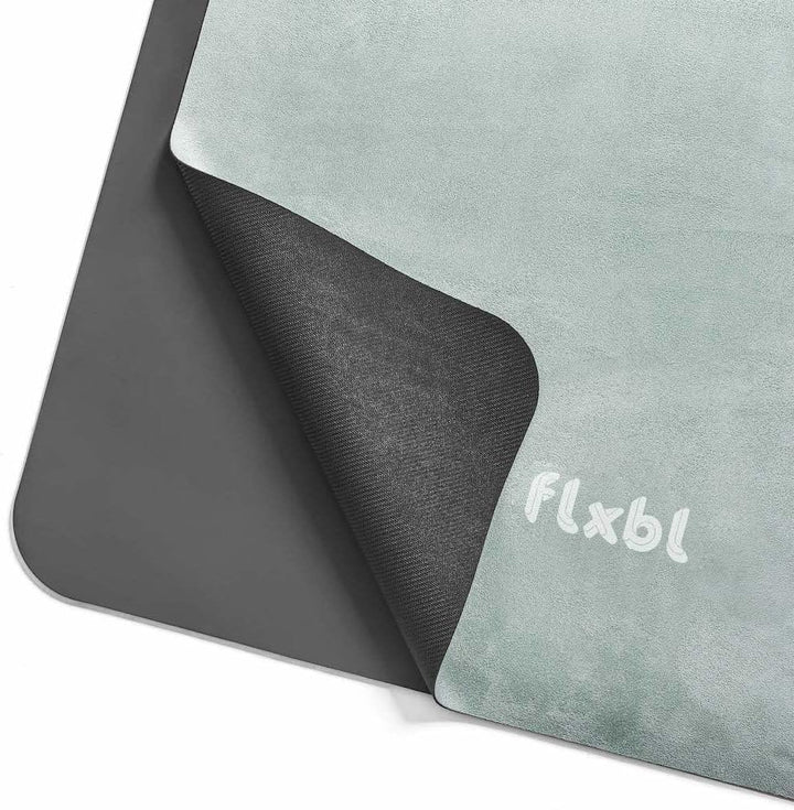 FLXBL Reise Yogamatte und Auflage – Dünn, Leicht, Faltbar und Waschbar Sage, Sage