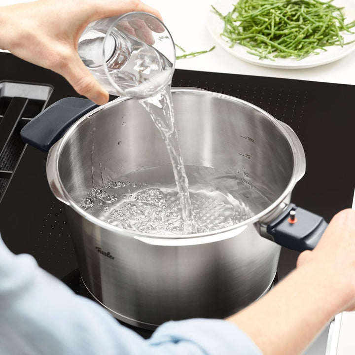 Fissler Vitavit Premium / Schnellkochtopf (4,5 L, Ø 22 cm) Edelstahl-Dampfkochtopf,4-Garstufen, inkl
