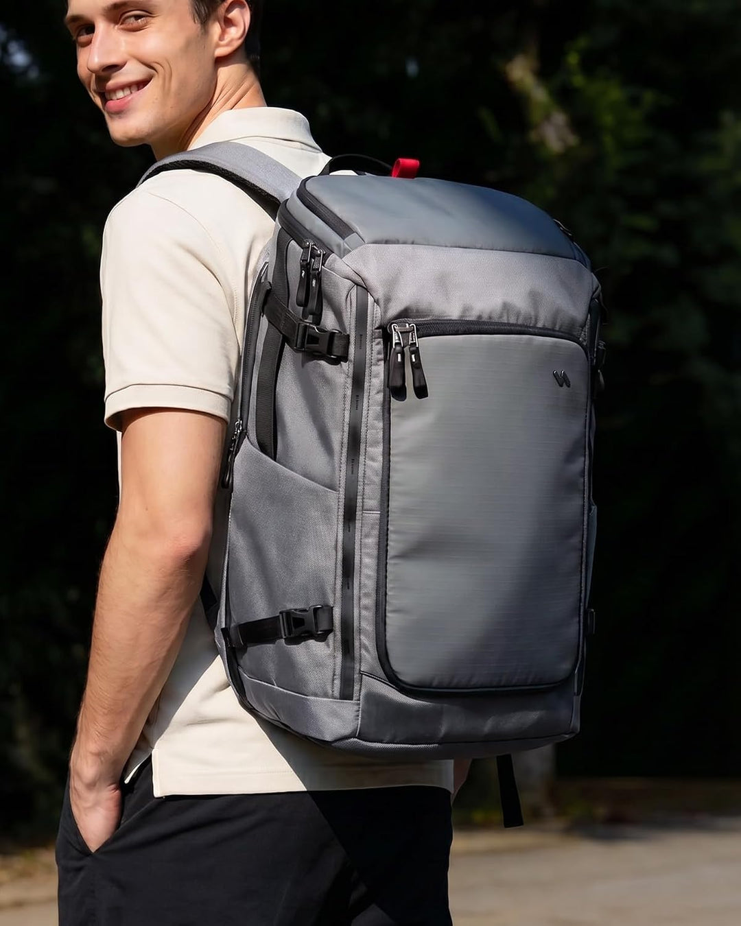 Inateck Gross Reiserucksack 40L, TSA Freundlich Handgepäck Rucksack,Grau | Spritzwassergeschützt Flu