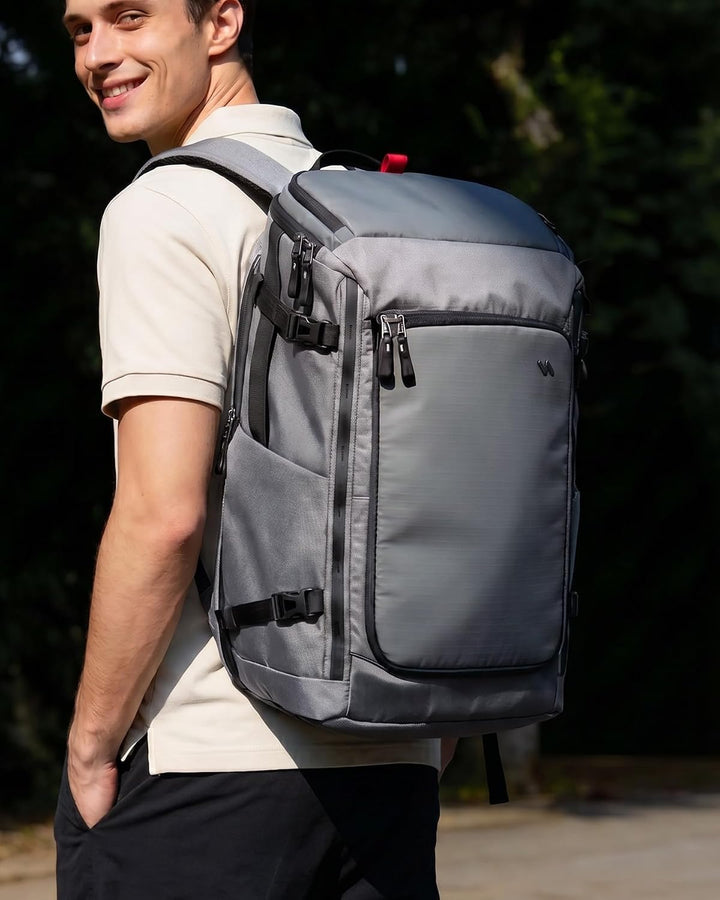 Inateck Gross Reiserucksack 40L, TSA Freundlich Handgepäck Rucksack,Grau | Spritzwassergeschützt Flu