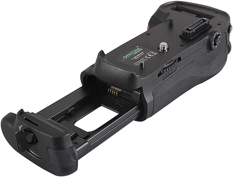 PATONA 1496 - Ersatz für Batteriegriff Nikon MB-D12 für D800 D800E D810 D810A mit IR-Fernbedienung (