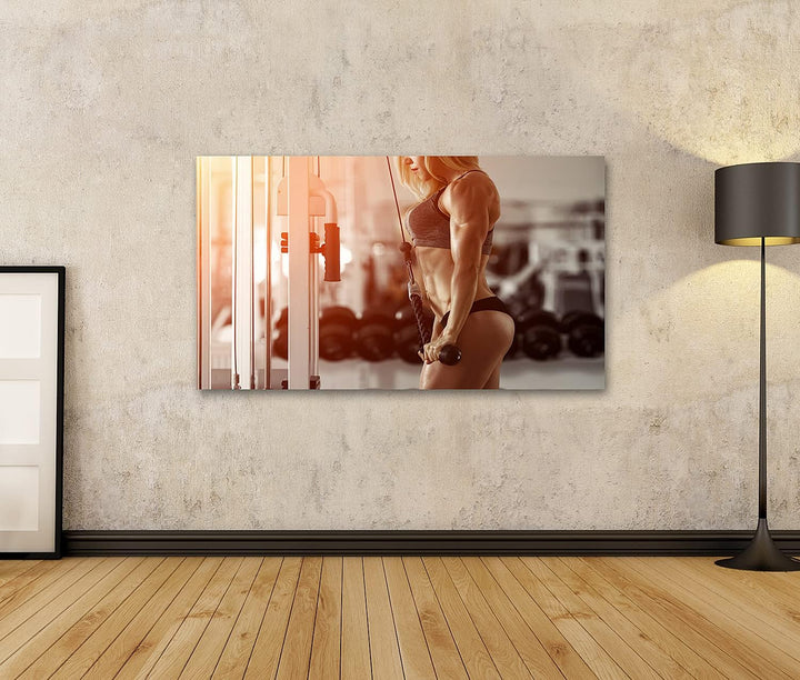 islandburner Bild auf Leinwand Klassisches Bodybuilding Muskulös Blonde Frau Macht Übungen In Der Tu