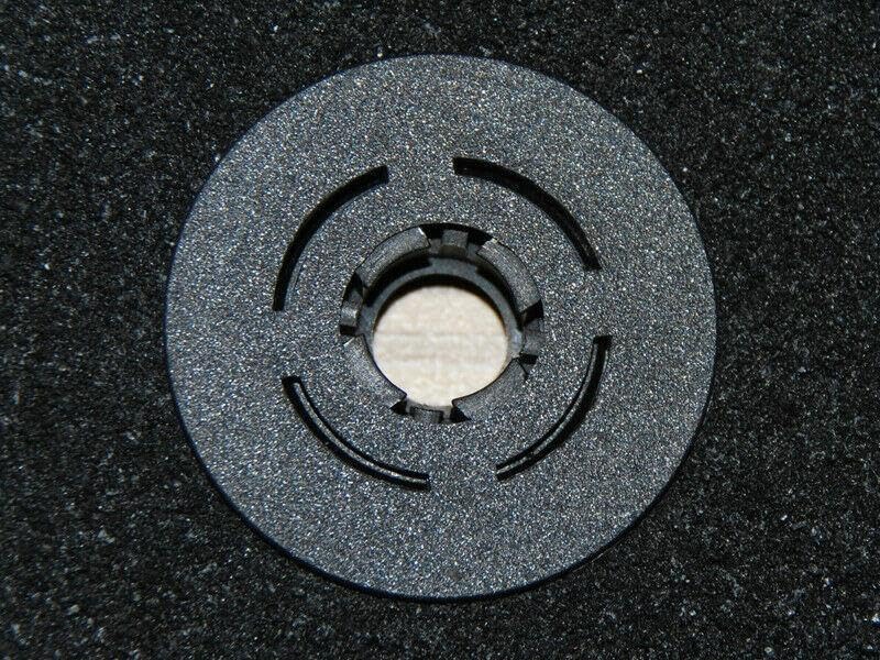 Velourmattenset für Mercedes R-Klasse W251 Bj. 2005 – 2017 7 – Personen Basic runde Befestigungen Mi