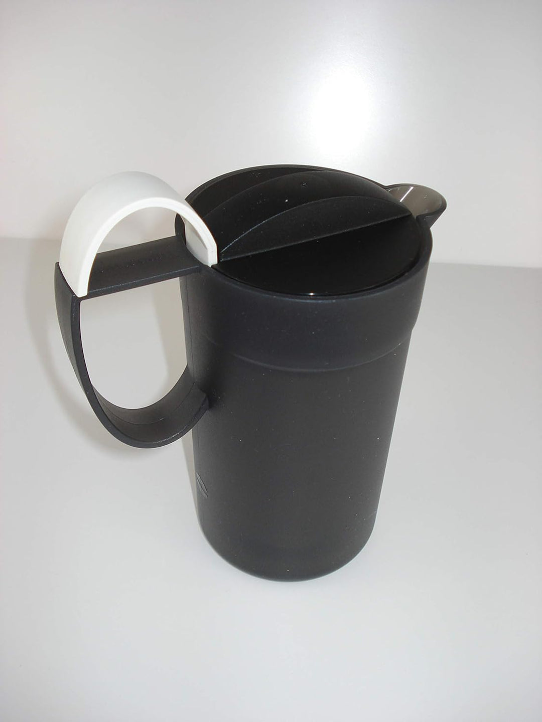 TUPPERWARE Exclusiv Crema Momenti 500 ml schwarz Milchschäumer Milchschaum P 19275