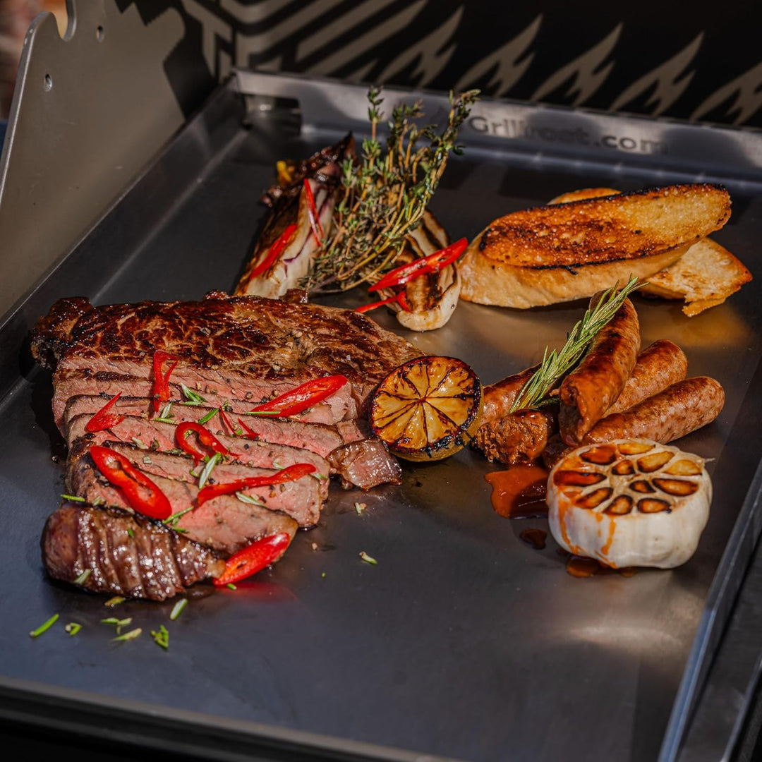 Grillrost.com Das Original Edelstahl Grillplatte | Plancha 45x30cm - passend für Napoleon Rogue (mit
