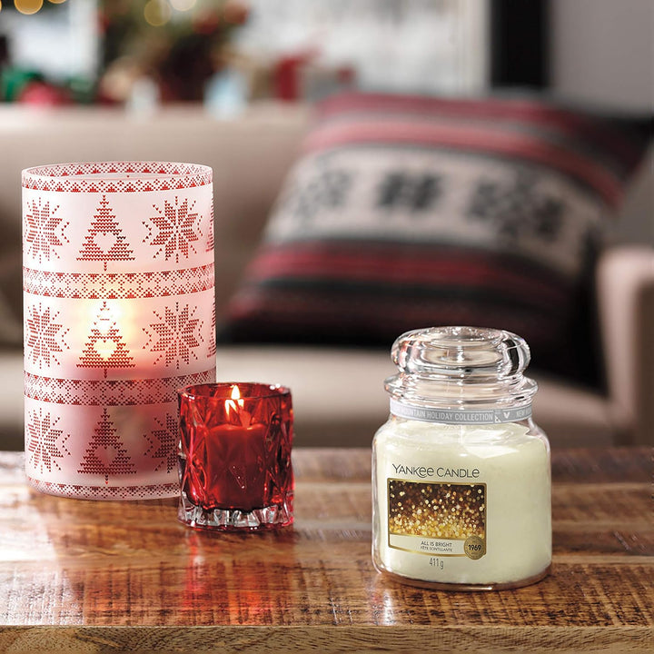 Yankee Candle Duftkerze| All is Bright | Brenndauer bis zu 75 Stunden|Mittelgrosse im Glas All Is Br