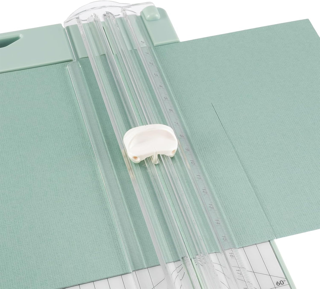 Vaessen Creative Papierschneider mit Falzbrett 15,2 x 30,5 cm - Inklusive 3-in-1 Eckenstanzer - 4-7-