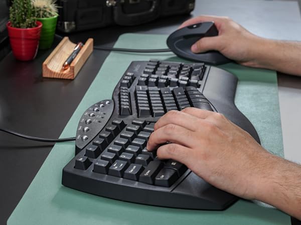 Perixx PERIDUO-512B US, Kabelgebundene ergonomische Tastatur und vertikale Maus-Kombination, USB, Sc