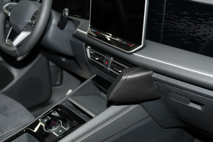 KUDA Handyhalterung passend für VW Tiguan III ab 2024 (AD1) - Telefonkonsole für Smartphones, Handy,