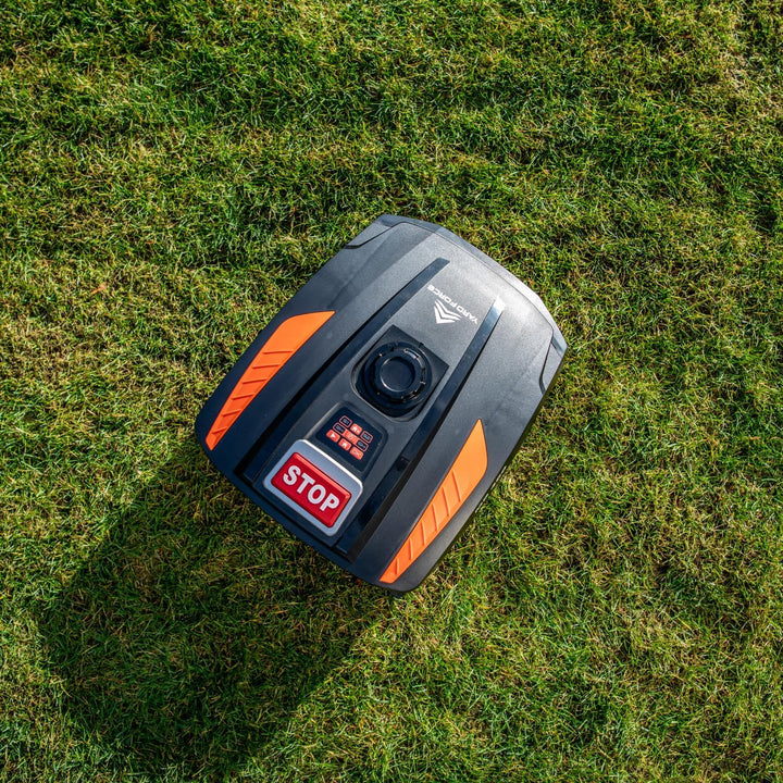 YARD FORCE Mähroboter MB400 mit praktischer App-Bedienung