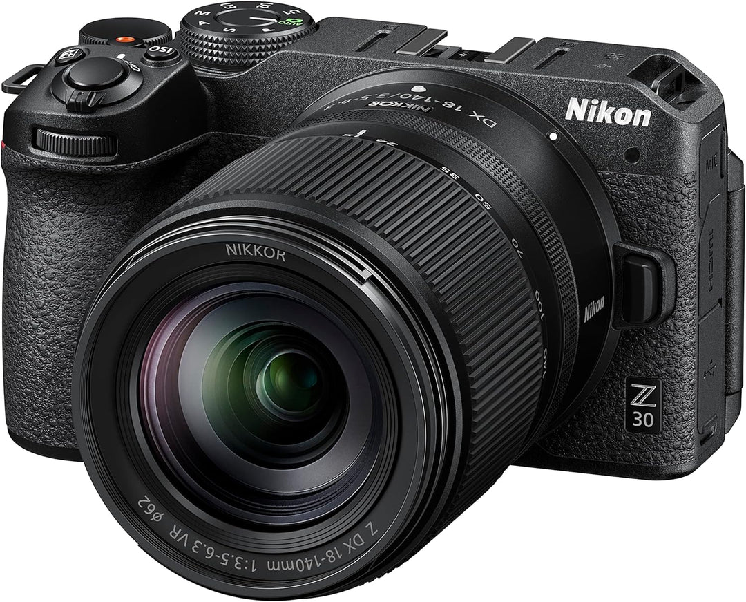Nikon Z 30 KIT Z DX 18-140mm 1:3,5-6.3 VR (20,9 MP, 11 Bilder pro Sekunde, Hybrid-AF mit Fokus-Assis
