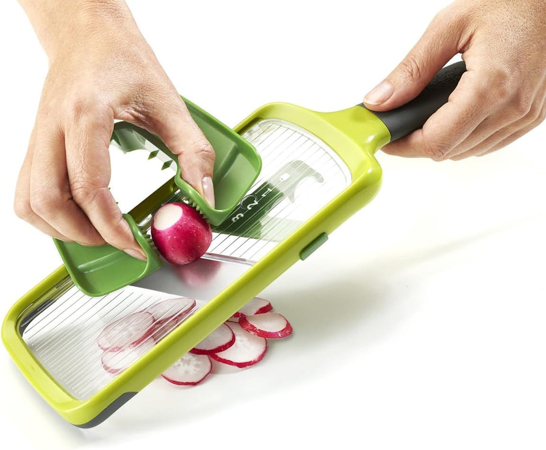 Joseph Joseph Multi-Grip Küchen Mandoline, Verstellbar Gemüseschneider und zwiebelschneider, 3-Schei