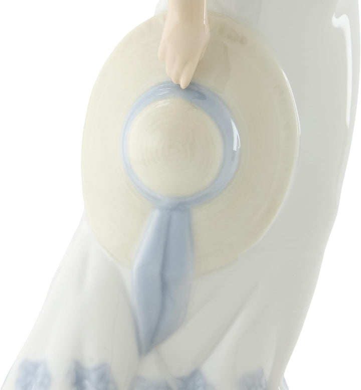 NAO Porcelain by Lladro Together IN The Countryside (Girl Holding Puppy Dog) 2001433