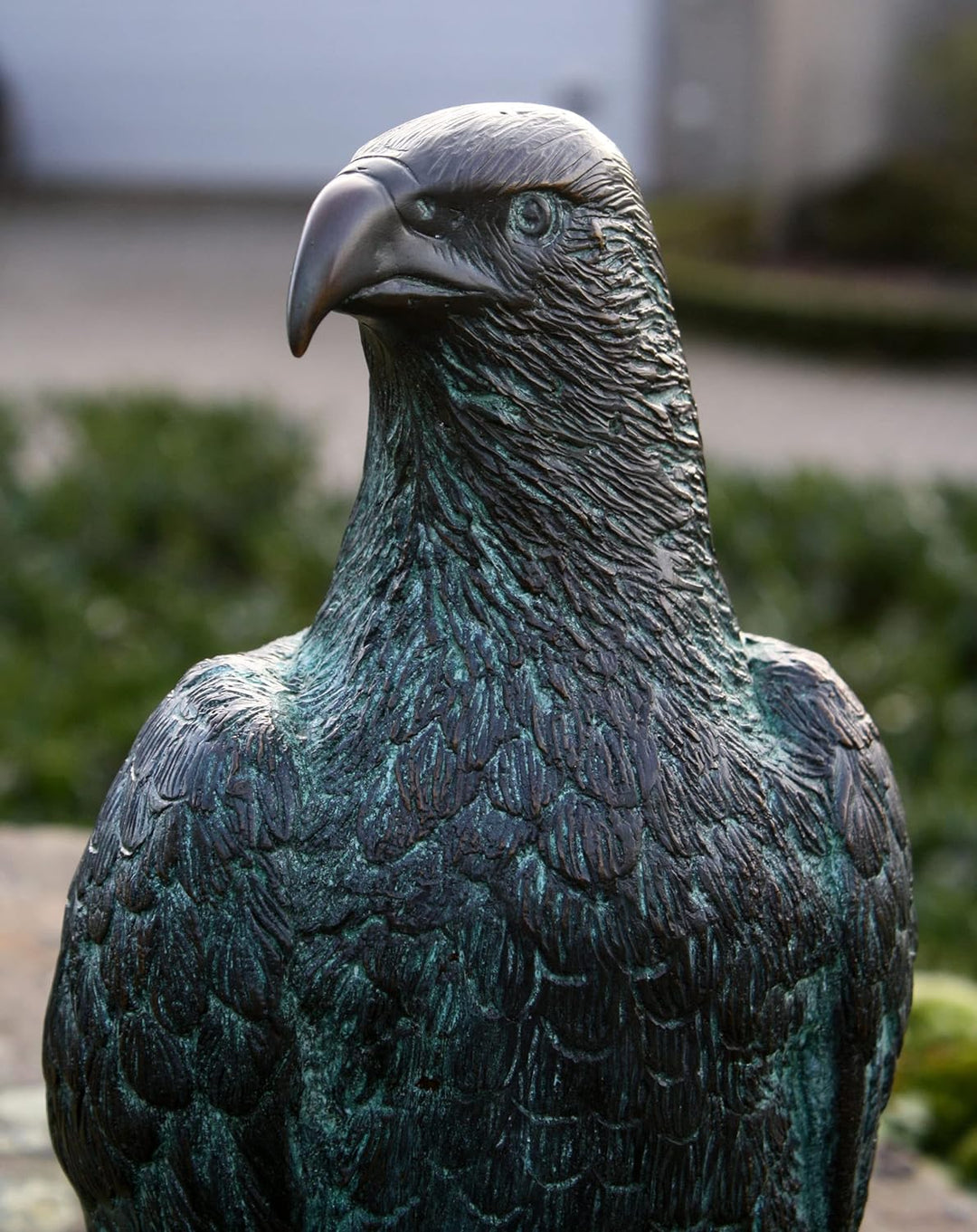 H. Packmor GmbH Bronzefigur Adler auf Felsen Raubvogel Vogel Gartendekoration Vogelskulptur