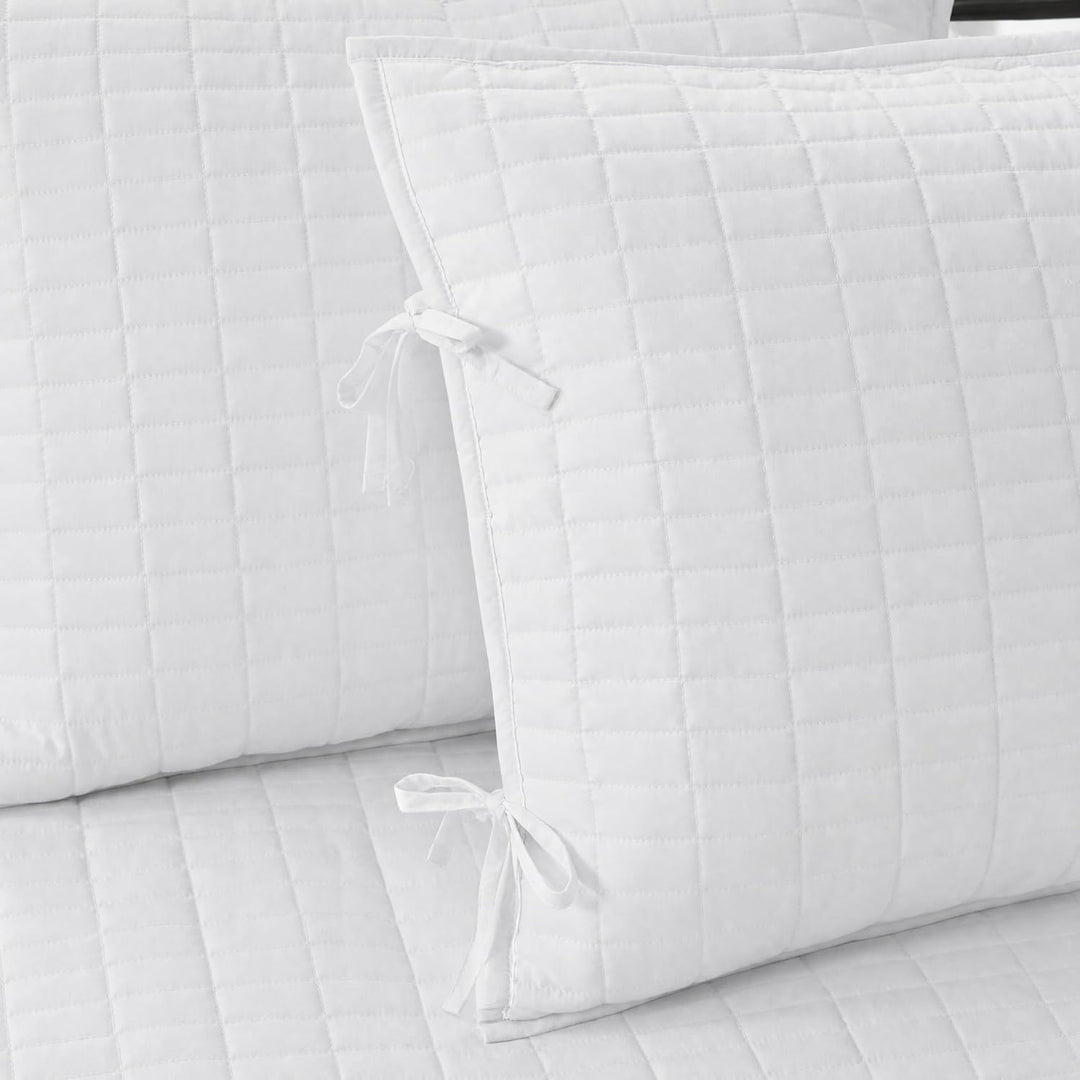 Comfort Spaces Gemütliche Ganzjahres-Bettwäsche mit Bettvolant Tagesbett-Set, Textil, Kienna Weiss,