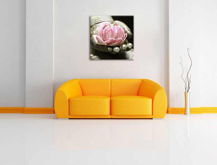 Pixxprint Lotus auf der Hand eines Buddhas, Format: 70x70 auf Leinwand, 70x70