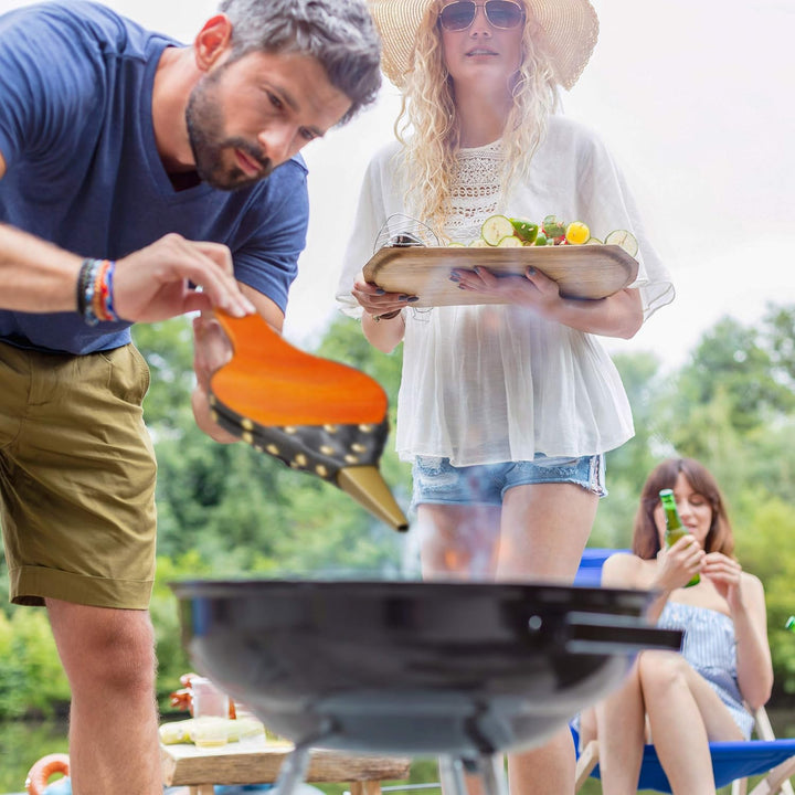 Relaxdays Blasebalg Grill & Kamin, rustikaler Handblasebalg, goldene Ziernägel, Luftbläser, 39 cm la