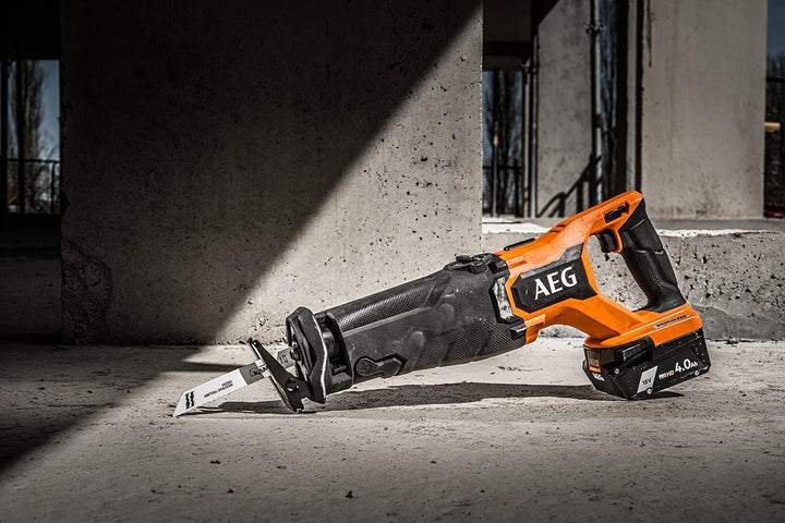 AEG 18 V PRO18V Brushless Akku-Säbelsäge BUS18BL2-0 (Hublänge 32 mm, max. Leerlaufhubzahl 0-3.200 mi