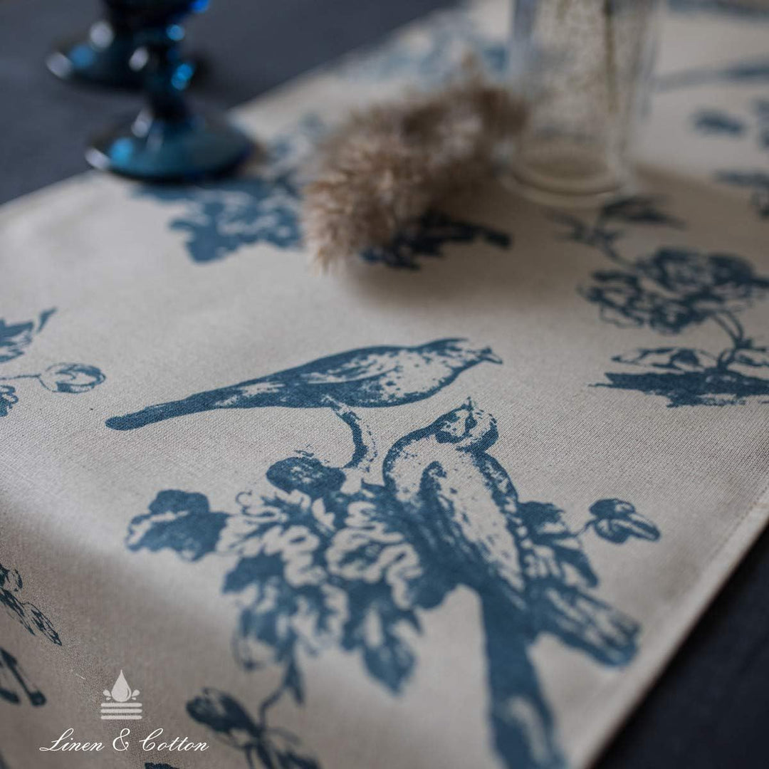 Linen &amp; Cotton Tischläufer Fiore mit Blumen Motiv - 59% Leinen, 41% Baumwolle, Beige Blau (34 x 200