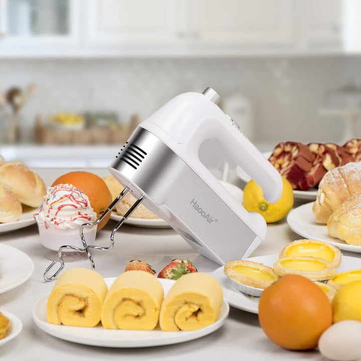 450W Elektro-Handmixer, 5-Gang-Handmixer mit Messbecher-aufbewahrung, 4* Edelstahl-Zubehör, Turbo-Bo