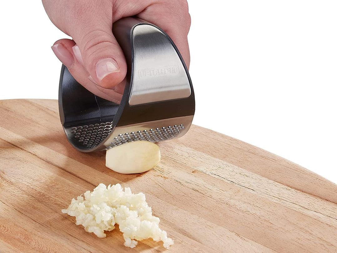 Leifheit Knobi King®, Knoblauchpresse, Knoblauchwippe aus rostfreiem Edelstahl, spülmaschinenfest, g