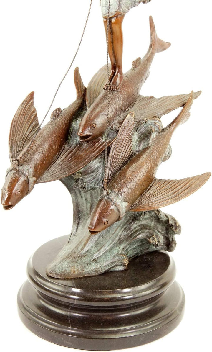 Limitierte Jugendstilfigur - Elfe reitet Fliegende Fische - signiert Milo - nummerierte Statue auf M