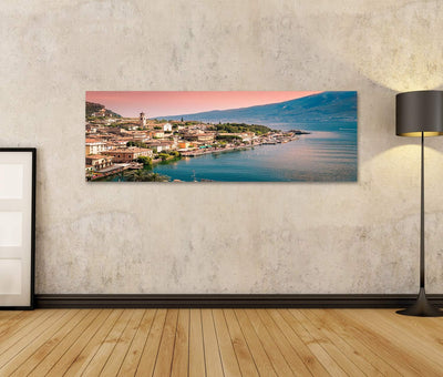 Bild auf Leinwand Panorama Von Limone Sul Garda Einer Kleinen Stadt Am Gardasee Italien Wandbild Pos