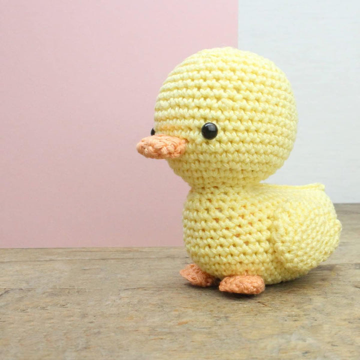 Hardicraft Häkelpaket Häkelset zum selber Machen mit Anleitung und Material für Kiki Ente, ca. 10 cm