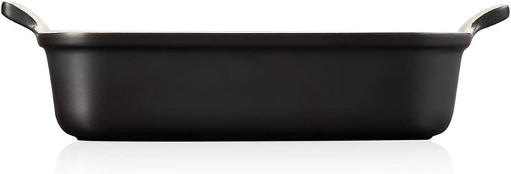Le Creuset Rechteckige Auflaufform Tradition aus Steinzeug, 26 cm, 2.4 Liter, Schwarz matt, 71102260
