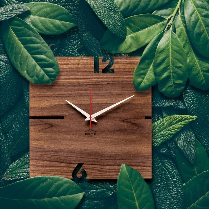 huamet Wanduhr Holz PUHR aus Nussholz, eckig - einzigartiges Design, geräuschlos ohne Ticken - Quali