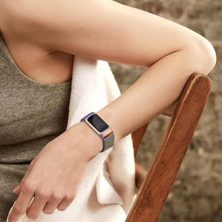 surundo Kompatibel mit Fitbit Charge 6/Fitbit Charge 5 Armband für Damen Herren, Magnetverschluss Ma