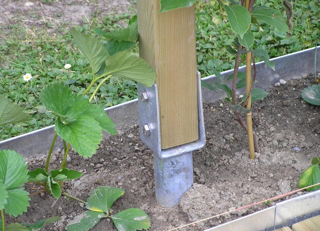 Krinner Bodenhülse U-Fix 91 (Eindrehbodenhülse für Kanthölzer, Pfostenträger, Länge 830 mm, für Holz