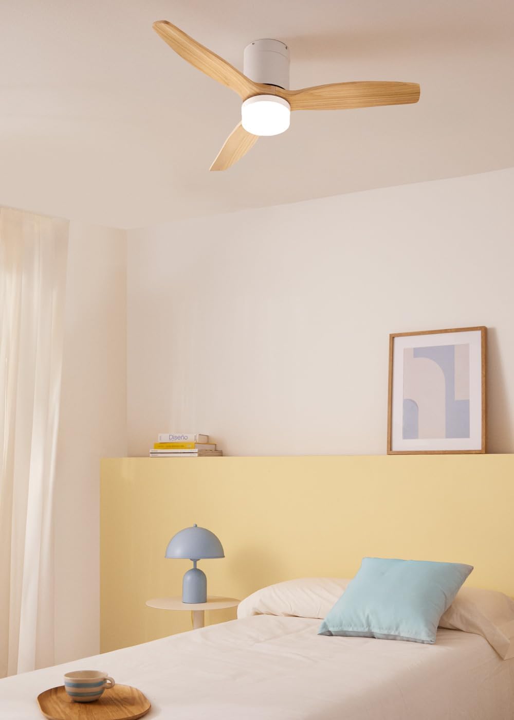 CREATE / WINDCALM S/Deckenventilator ABS mit Beleuchtung Weiss Hellesholzflügel mit Fernbedienung /