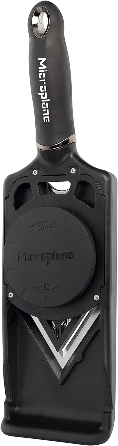 Microplane Verstellbarer Gemüsehobel mit V-Klinge und Julienneklingen-Einsatz mit Edelstahlklingen i
