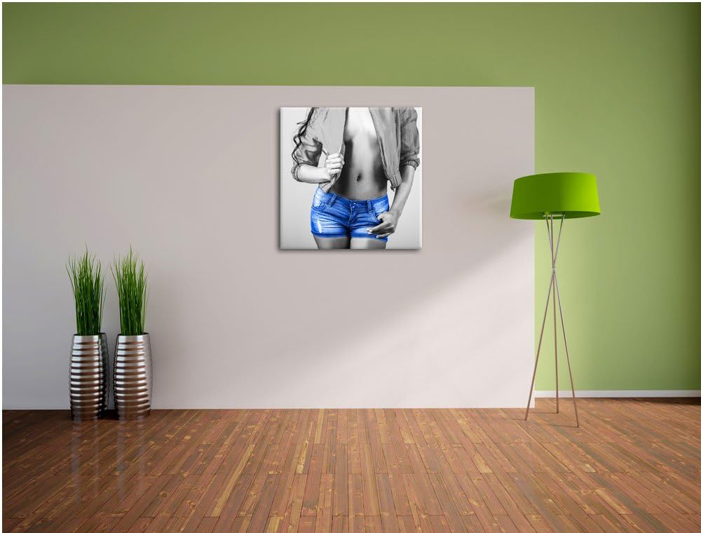 Pixxprint Sexy Frau mit Hotpan als Leinwandbild/Grösse: 70x70 cm/Wandbild/Kunstdruck/fertig bespannt