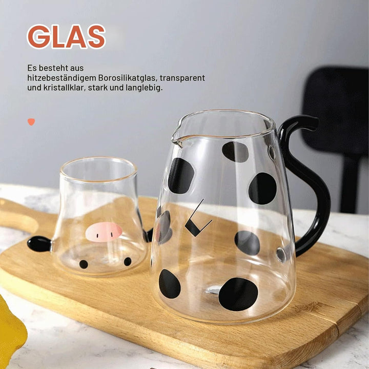 BESTonZON Glaskrug mit Tasse Kuh Figur Glaskaraffe Glaskanne Wasserkrug Eistee Kanne Saftkrug Getr?n