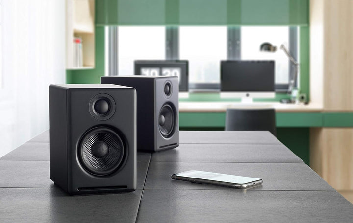 Audioengine A2+ 60W Aktiver Desktop-Lautsprecher | Integrierter DAC & Analogverstärker | Direkter US
