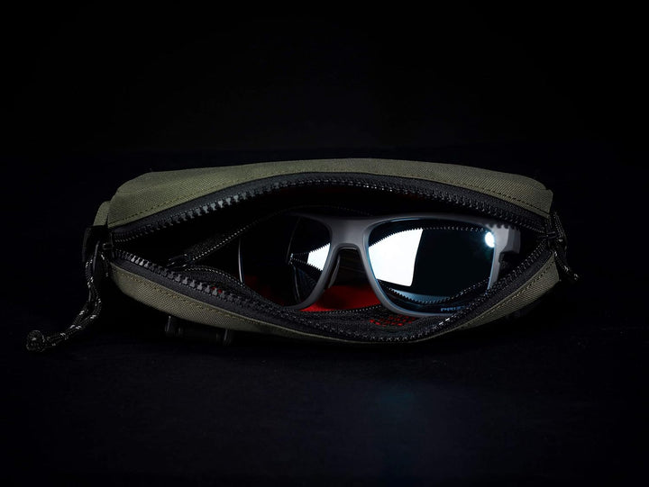 OGIO Alpha Convoy Eco-Codura MOD Organizer-Tasche mit sicheren YKK-Clips und Reissverschluss, Olivgr