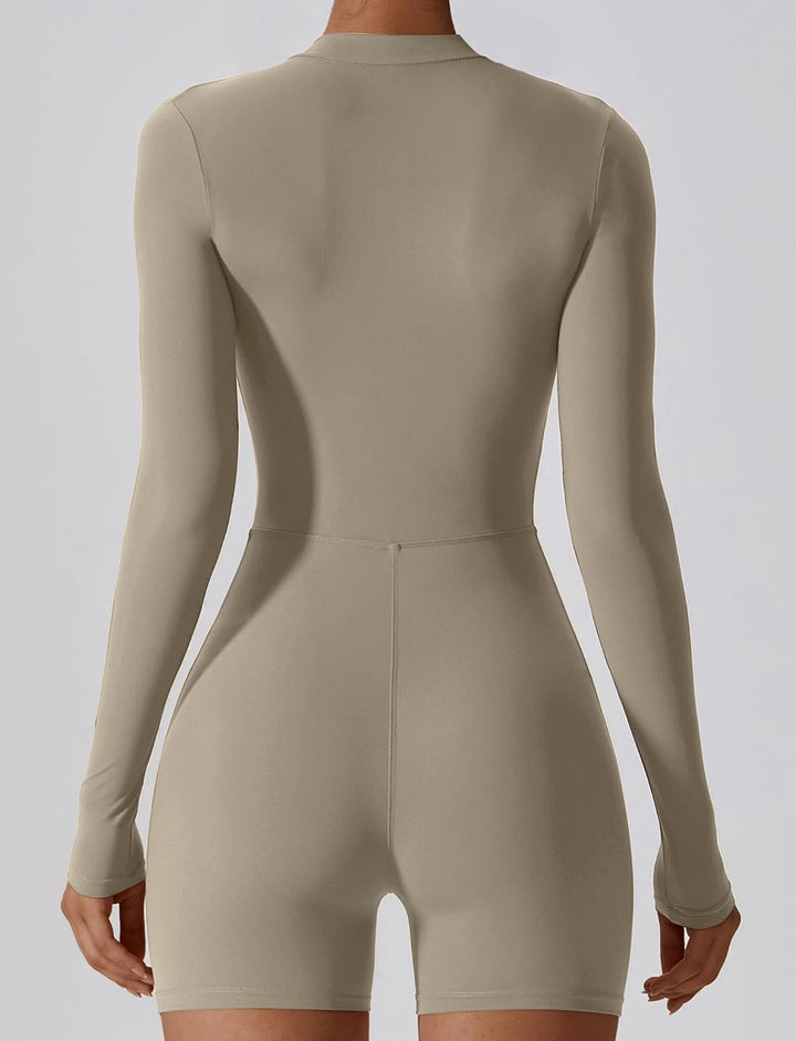 AIEOE Sport Jumpsuit Damen Kurz Eng Yoga Langarm One Piece mit Kragen Reissverschluss Bodysuit Plays