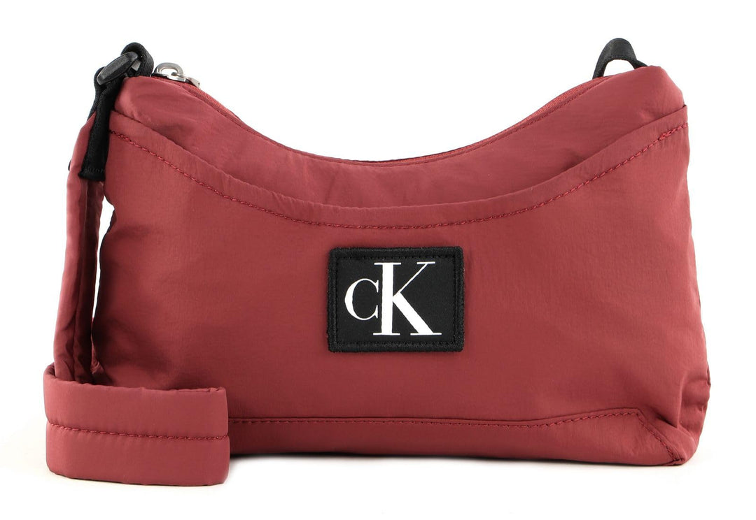 Calvin Klein Damen City Nylon Shoulder Bag16 Umhängetasche, Rot, Einheitsgrösse, Terracotta Tile, Ei