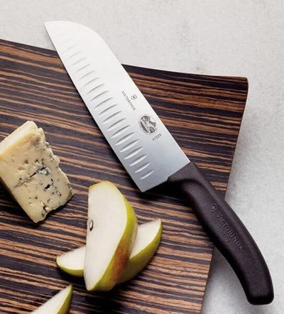 Victorinox Fibrox Santokumesser mit Kullenschliff, Extra Scharfe Klinge, Rostfreier Stahl, Spülmasch