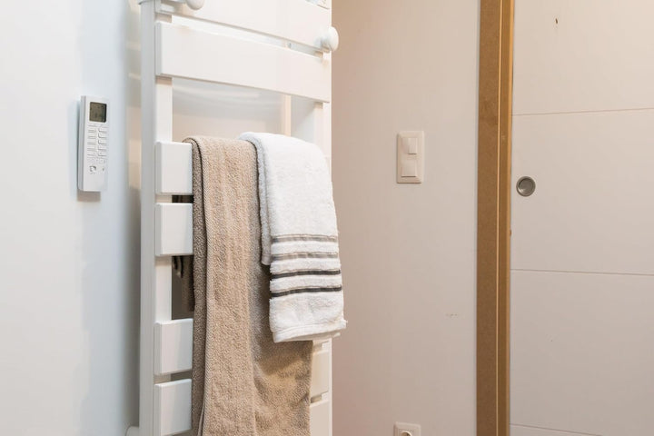 Otio - Verbundenes Heizpaket Mit Fernthermostat Und Heizmodulen - Kompatibel Mit Android Und iOS - P