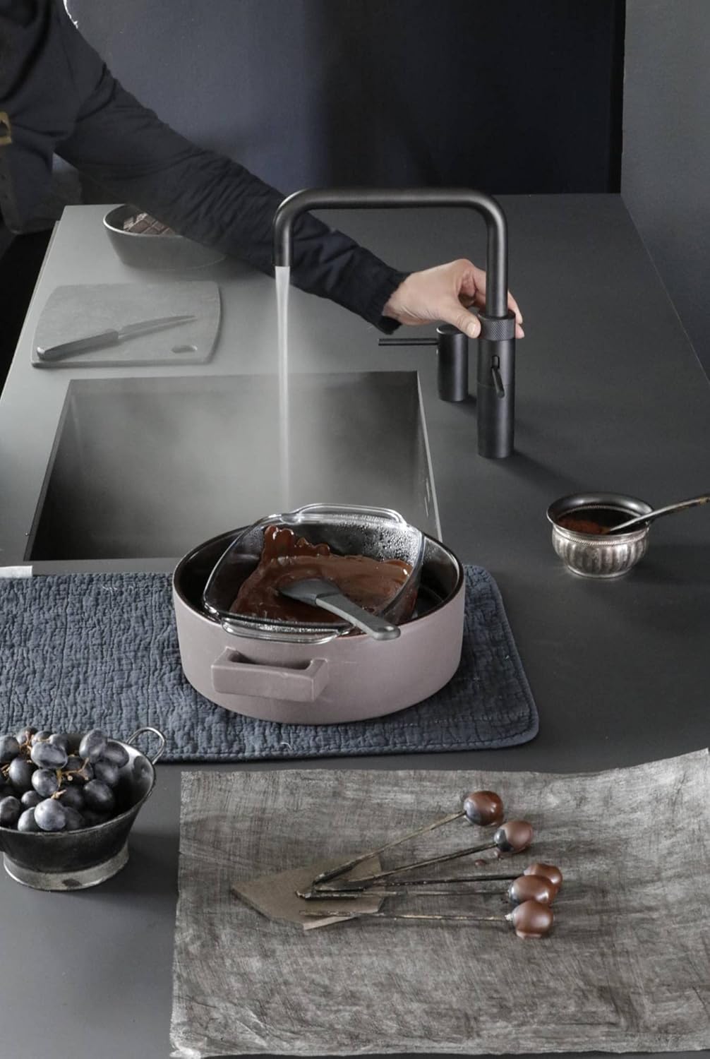 Quooker Fusion square mit COMBI Kessel 3-in-1 Kochendwasserhahn Kochendwasser-Armatur Schwarz